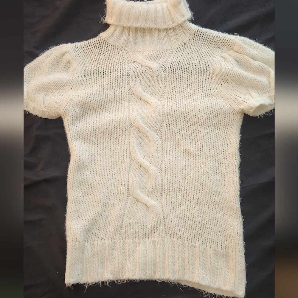 Sweater Project Cream Cable Knit Tunic